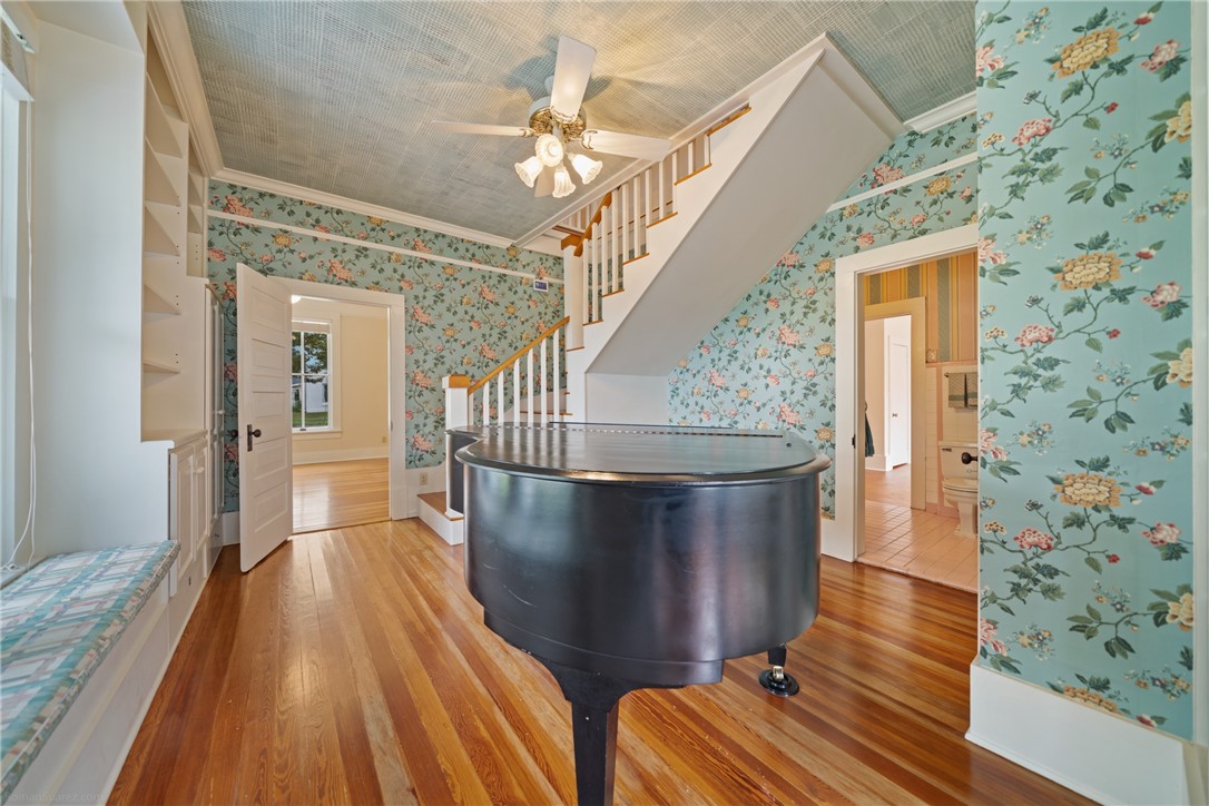 330 W Henrietta Ave Property Photo 17