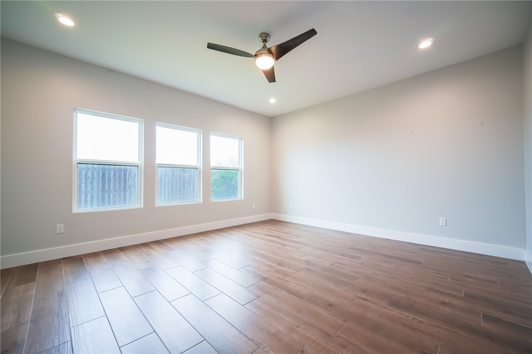 7822 Stampede Dr Property Photo 10