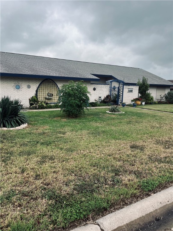 120 Shore Dr Property Photo 3