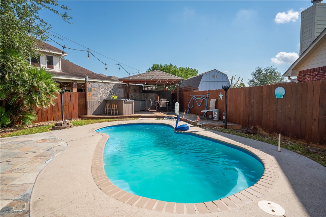 7032 Carmer Circ Property Photo 5