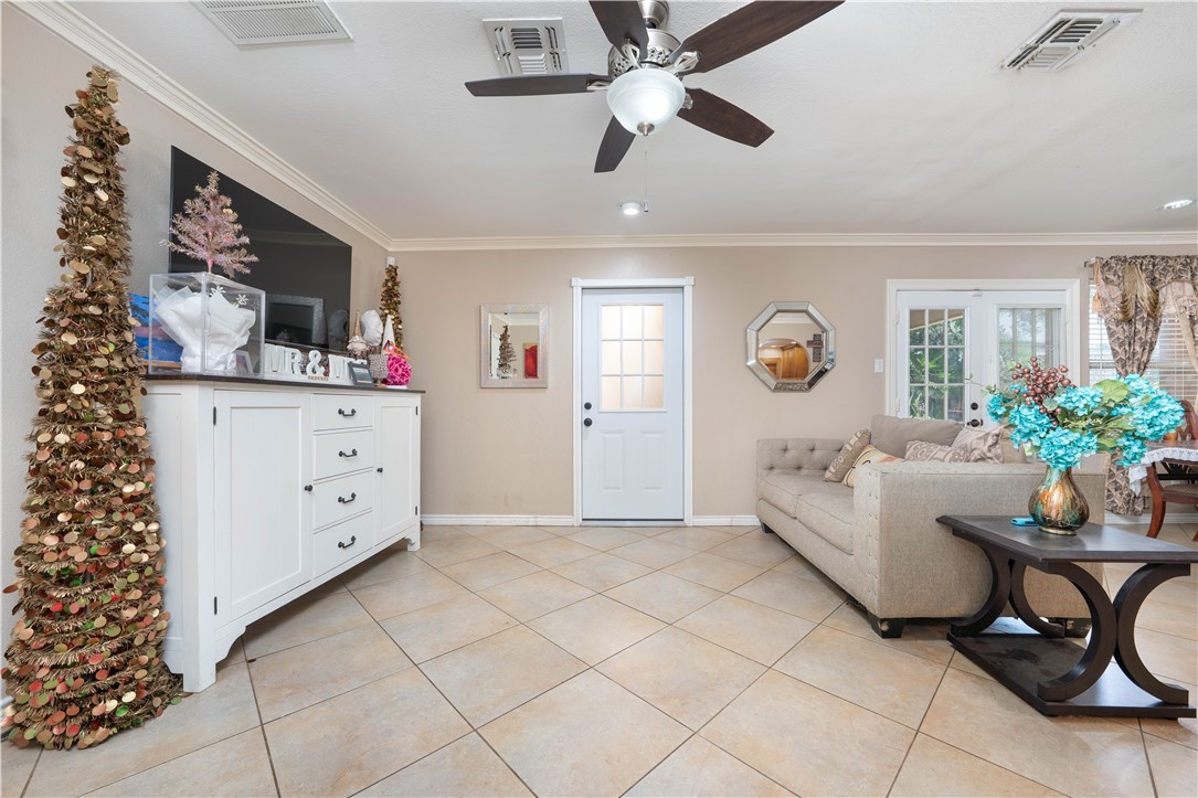 7032 Carmer Circ Property Photo 13