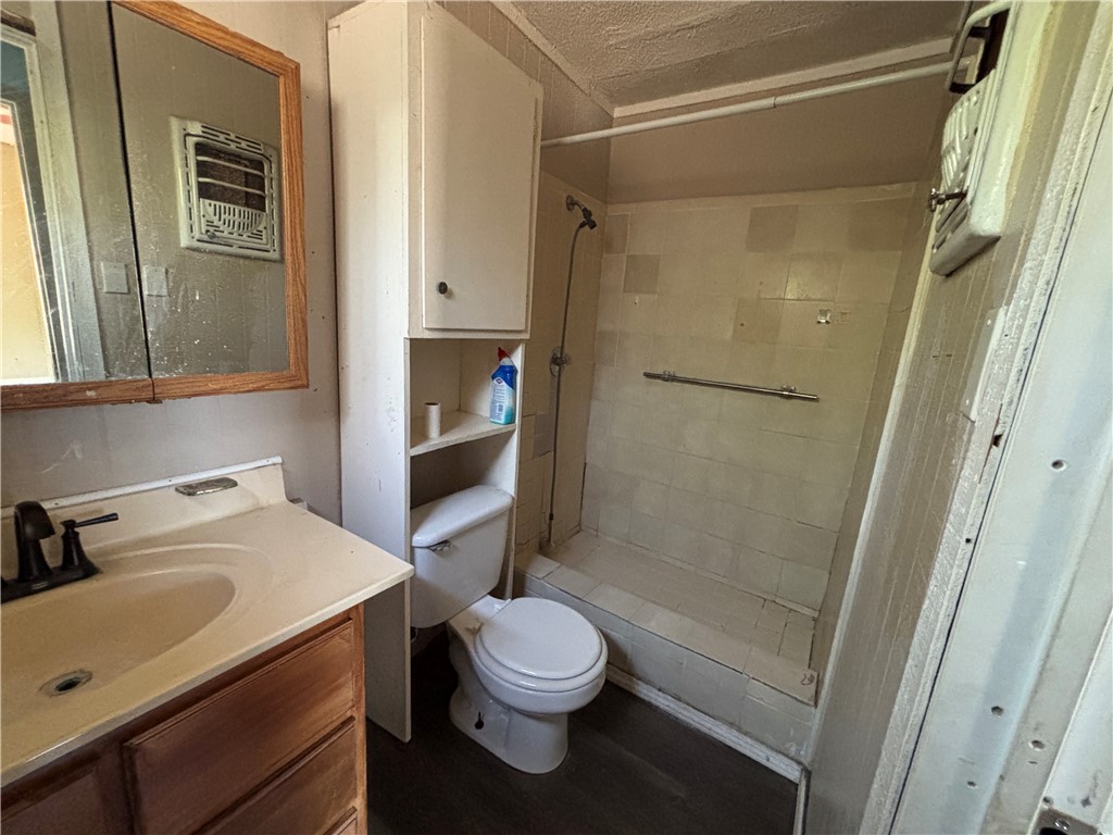 13205 Hearn Road Property Photo 5