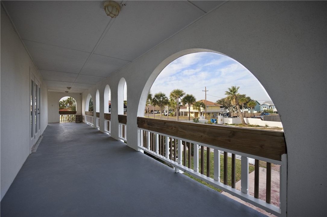 14 Jamaica Dr Property Photo 3