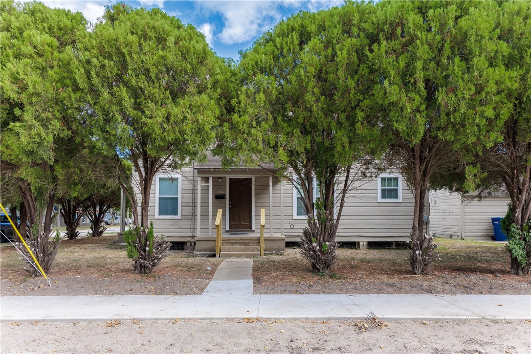 2802 S Alameda St Property Photo 1