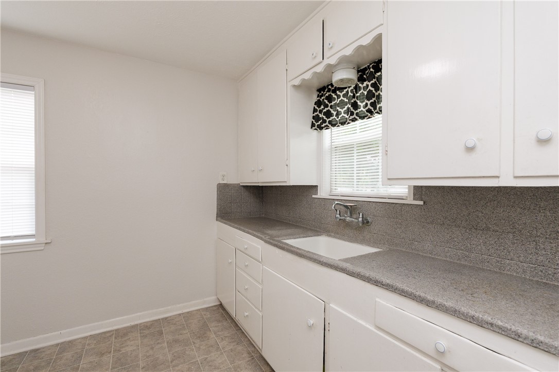 2802 S Alameda St Property Photo 12