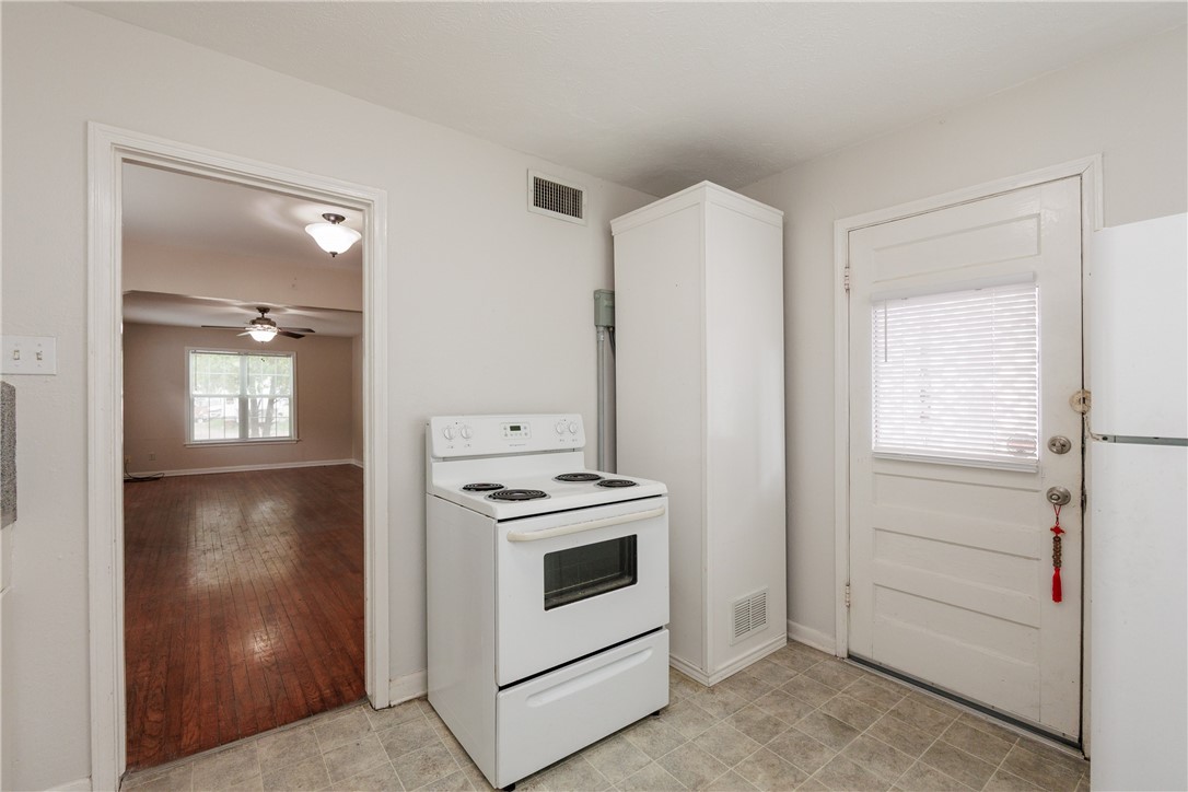 2802 S Alameda St Property Photo 13