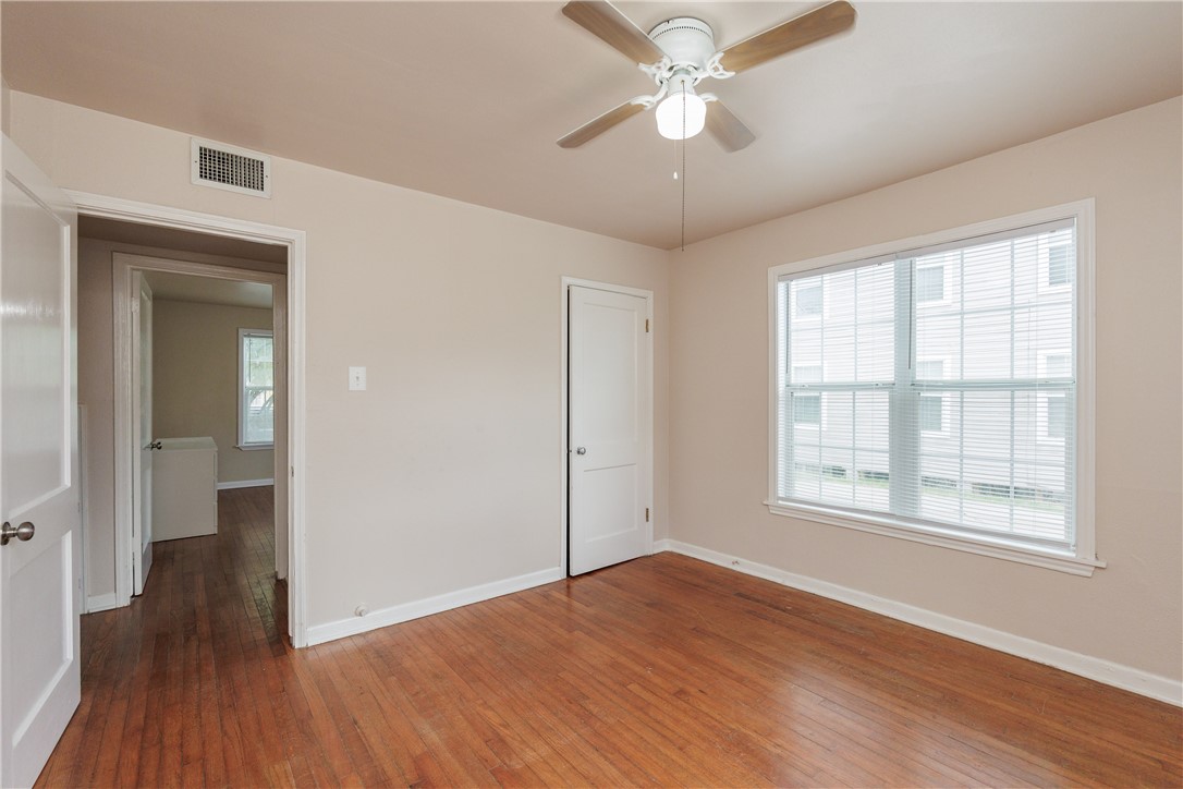 2802 S Alameda St Property Photo 17