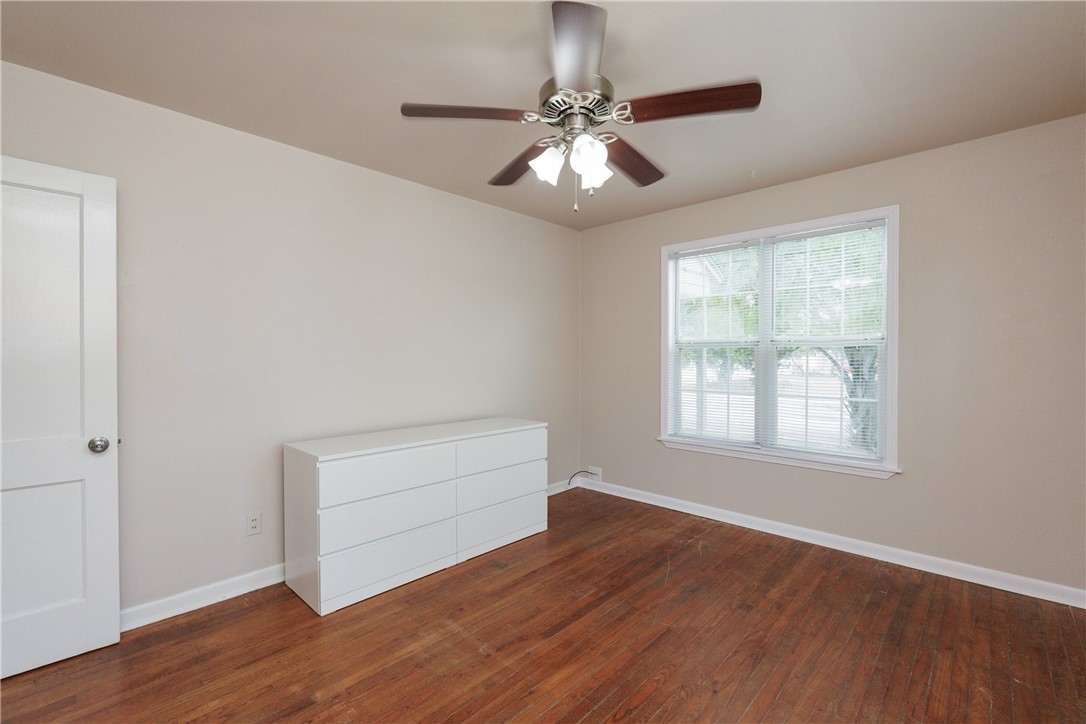 2802 S Alameda St Property Photo 20