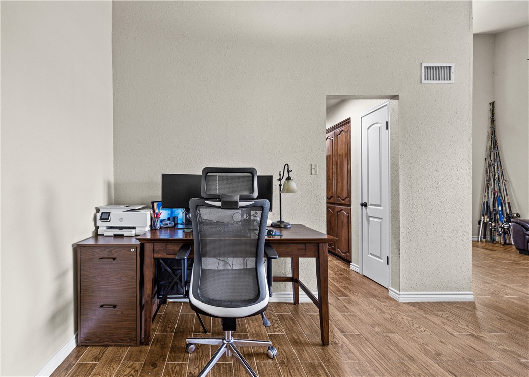 6995 Lovers Lane Property Photo 10