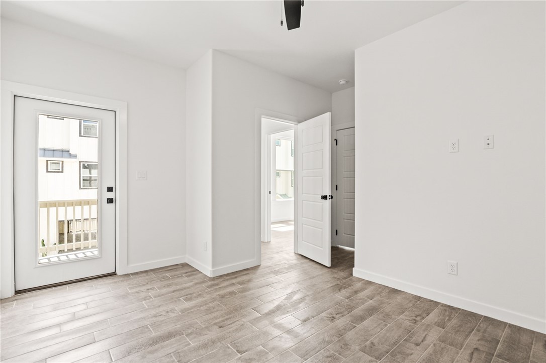 603 E Avenue G 403 Property Photo 11