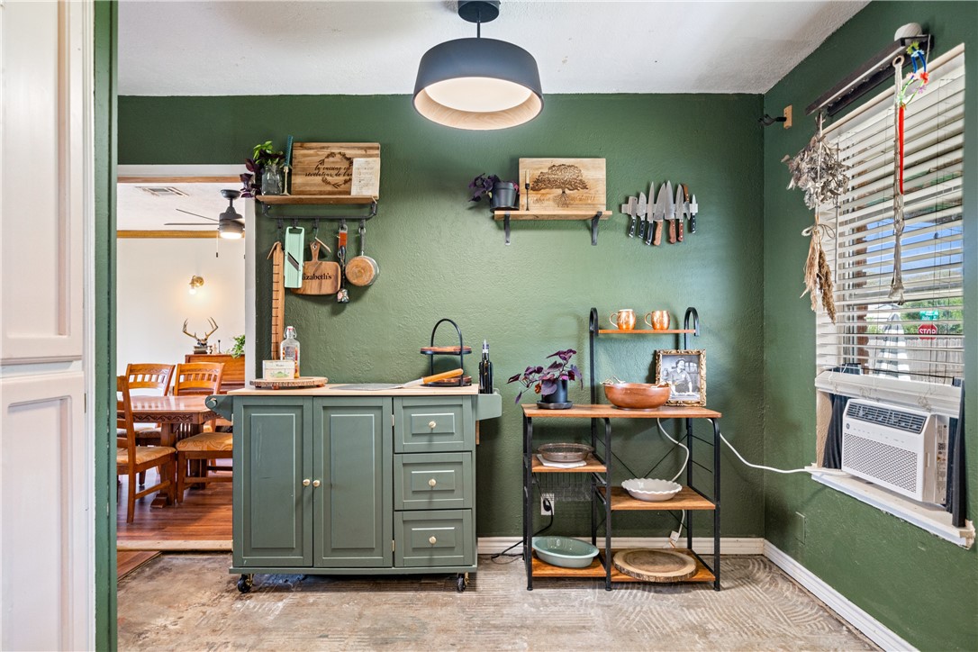 4110 Del Starr Dr Property Photo 7