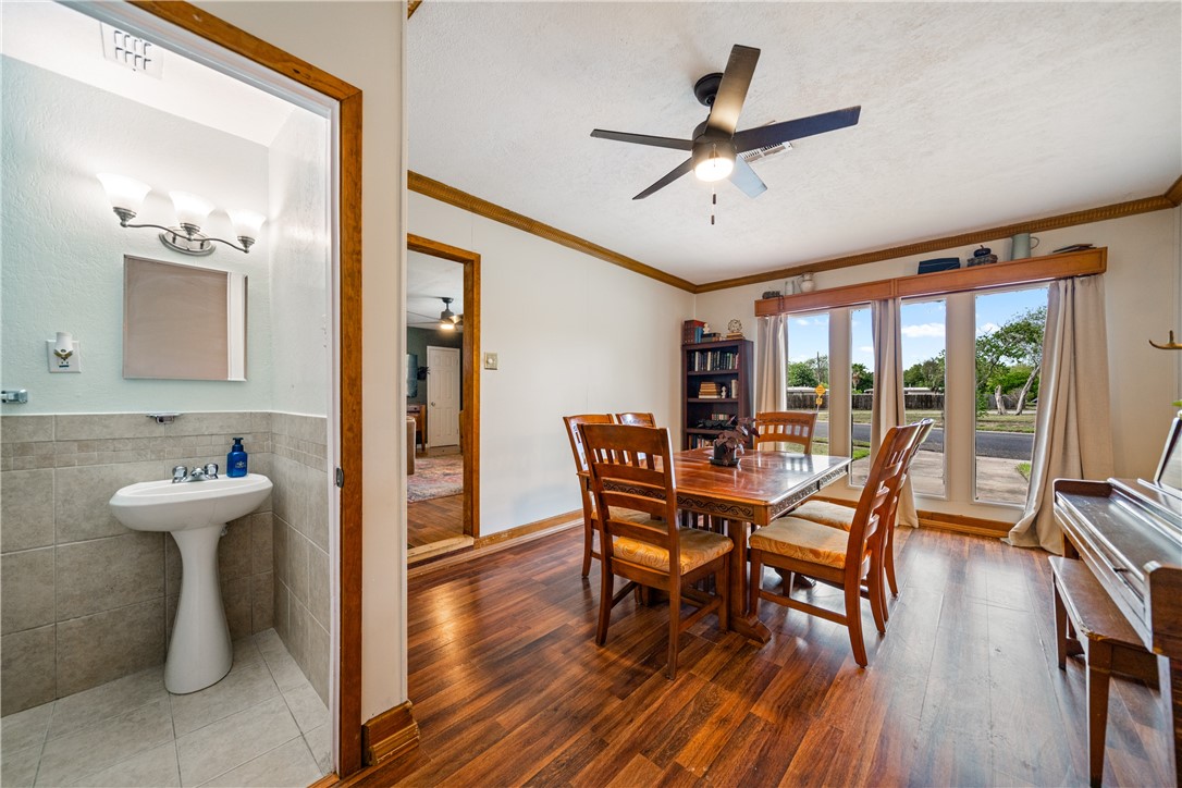 4110 Del Starr Dr Property Photo 12