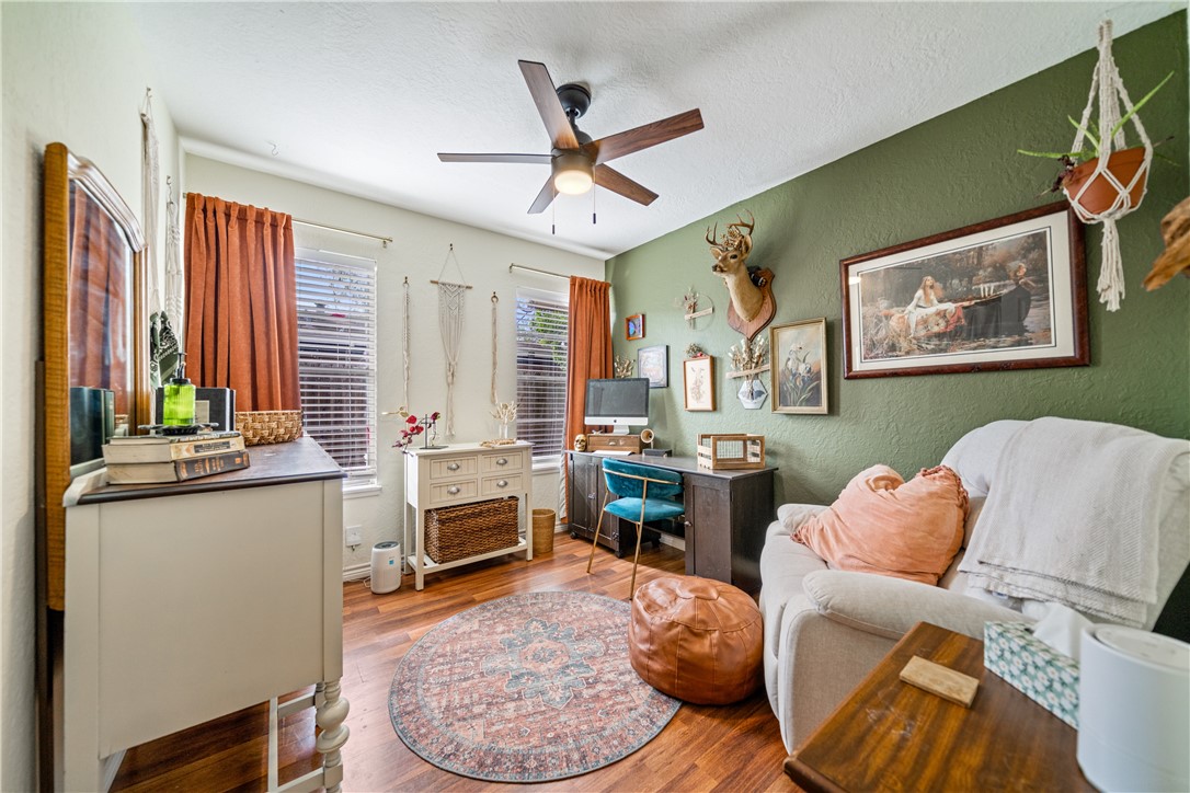 4110 Del Starr Dr Property Photo 17