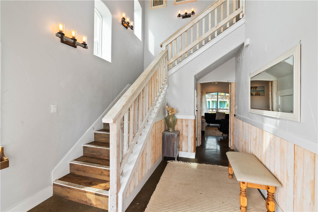 158 Beach St Property Photo 4