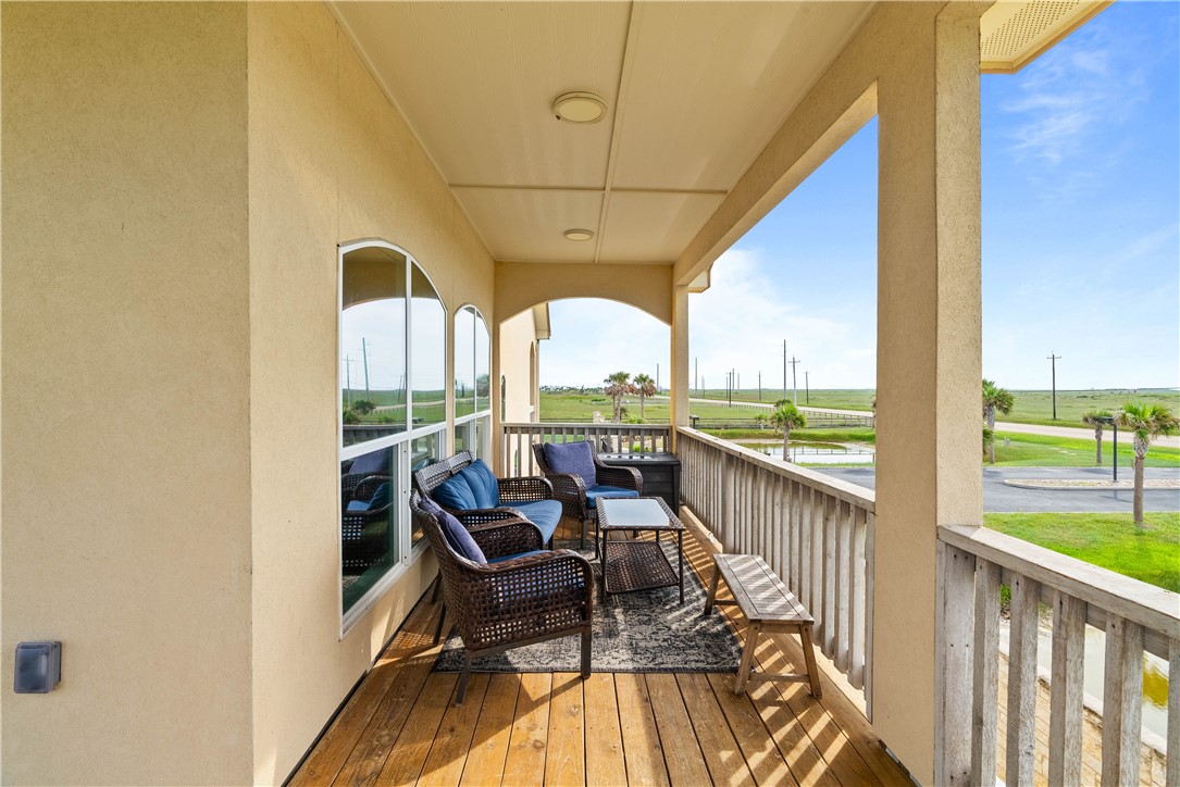 158 Beach St Property Photo 19