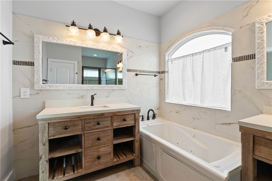 158 Beach St Property Photo 23