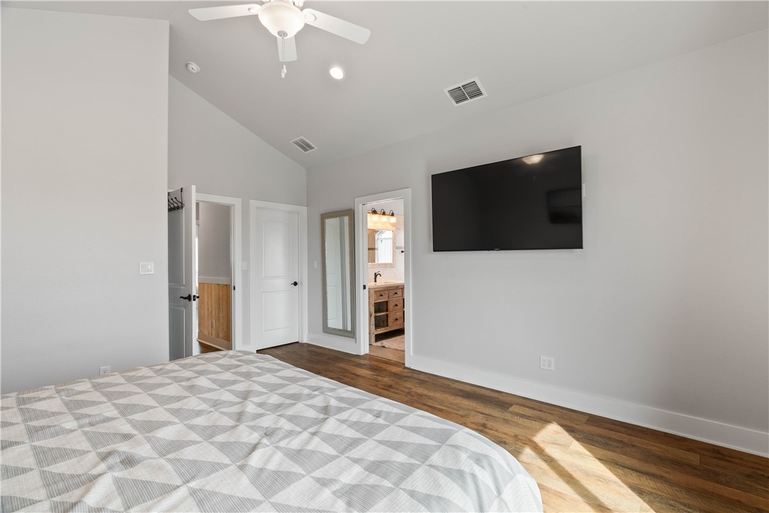 158 Beach St Property Photo 24