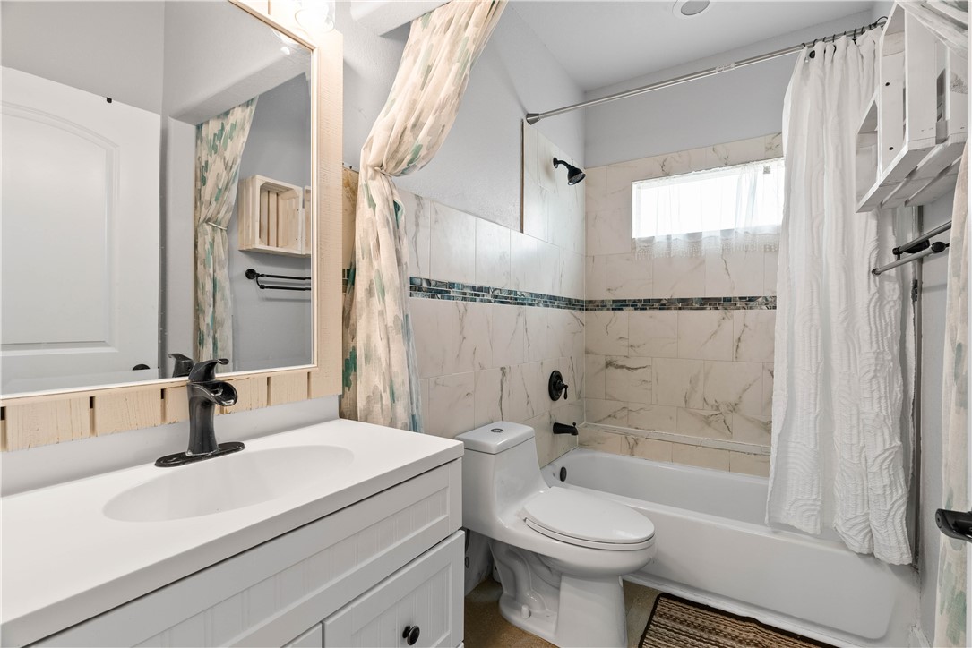 158 Beach St Property Photo 30