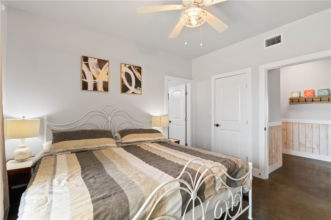 158 Beach St Property Photo 31