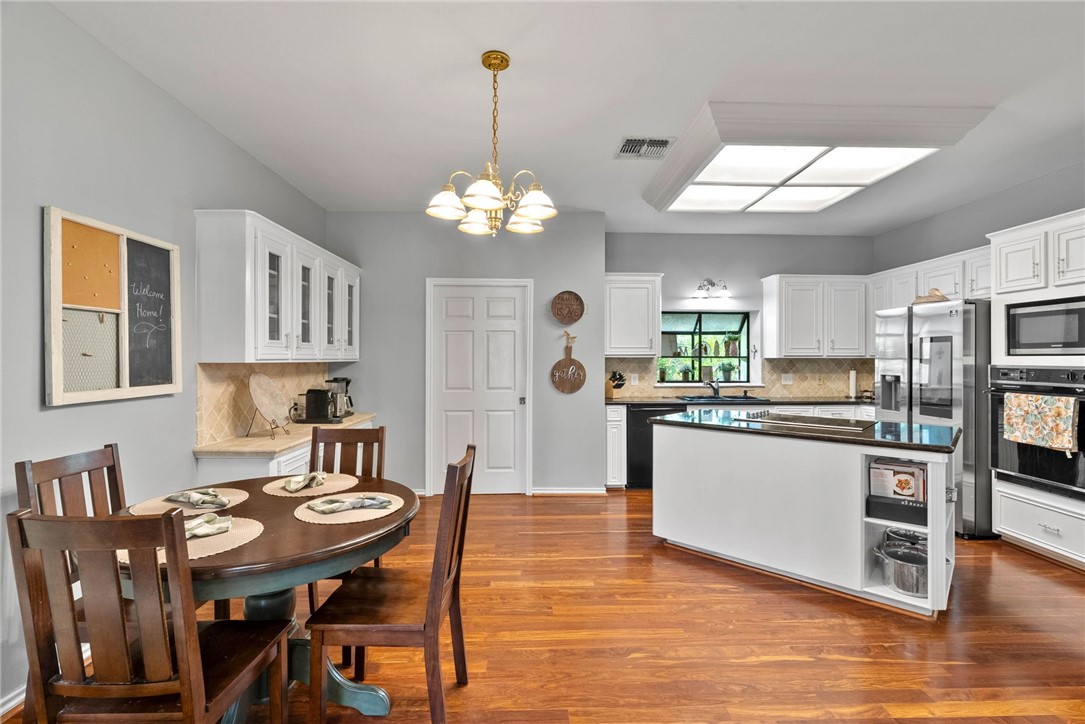 7430 Bourget Dr Property Photo 6