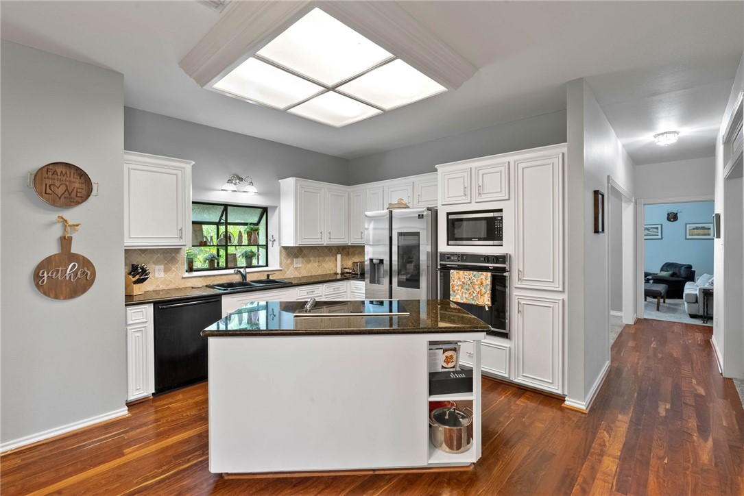 7430 Bourget Dr Property Photo 7