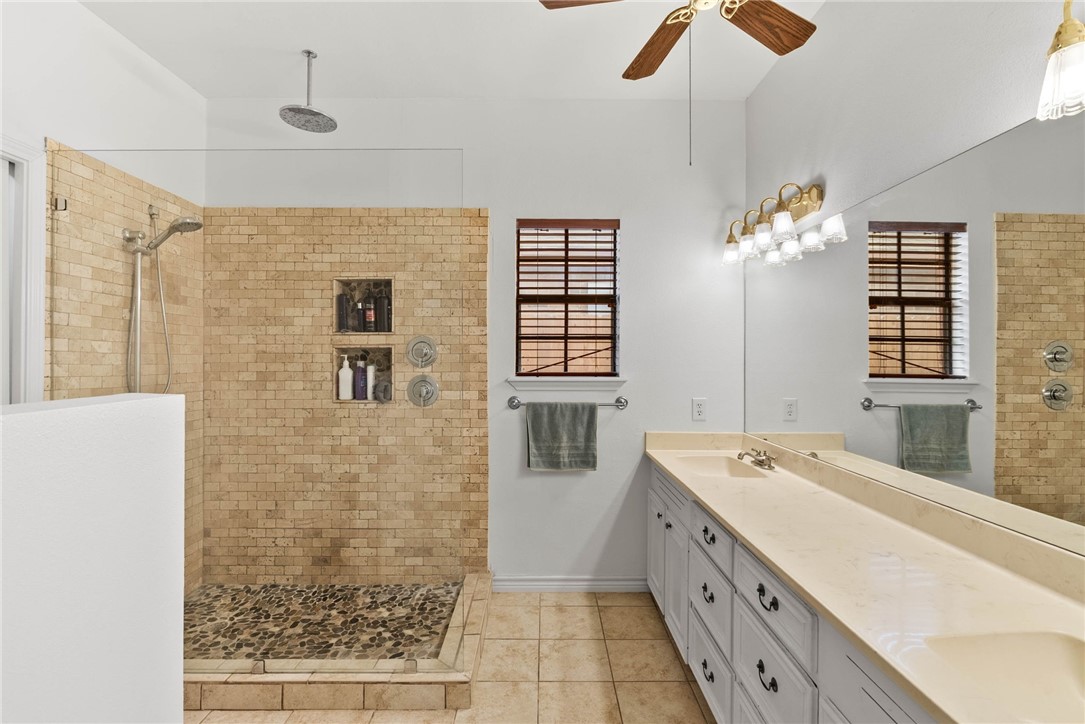 7430 Bourget Dr Property Photo 18