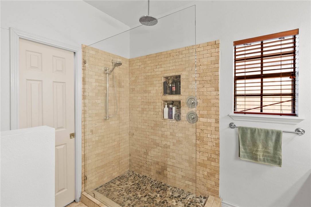 7430 Bourget Dr Property Photo 19