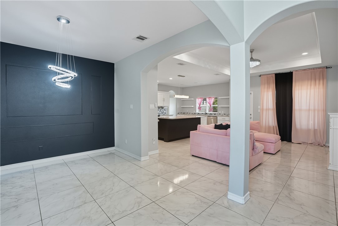 707 Starboard Ct Property Photo 5