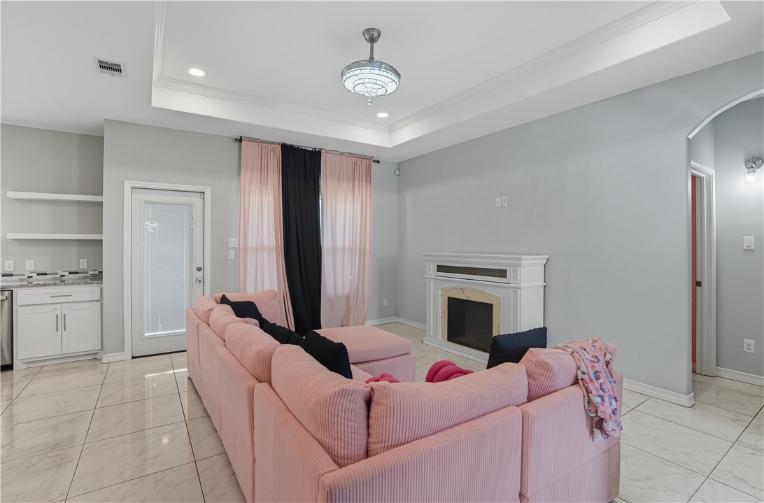 707 Starboard Ct Property Photo 10