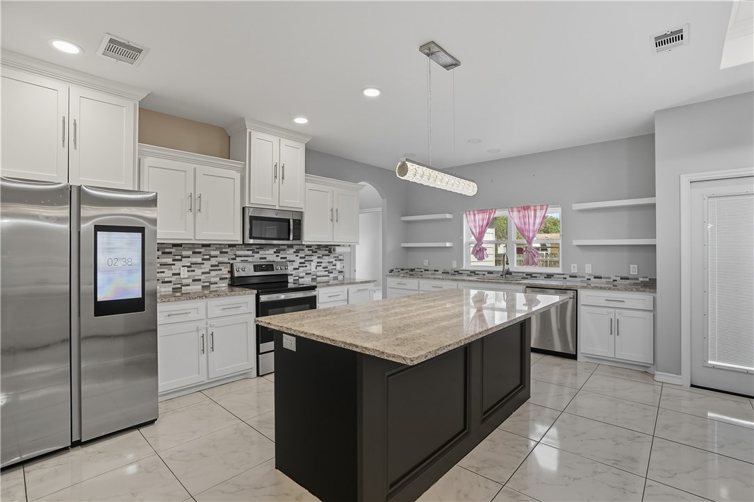 707 Starboard Ct Property Photo 12