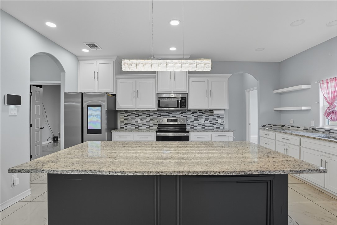 707 Starboard Ct Property Photo 13