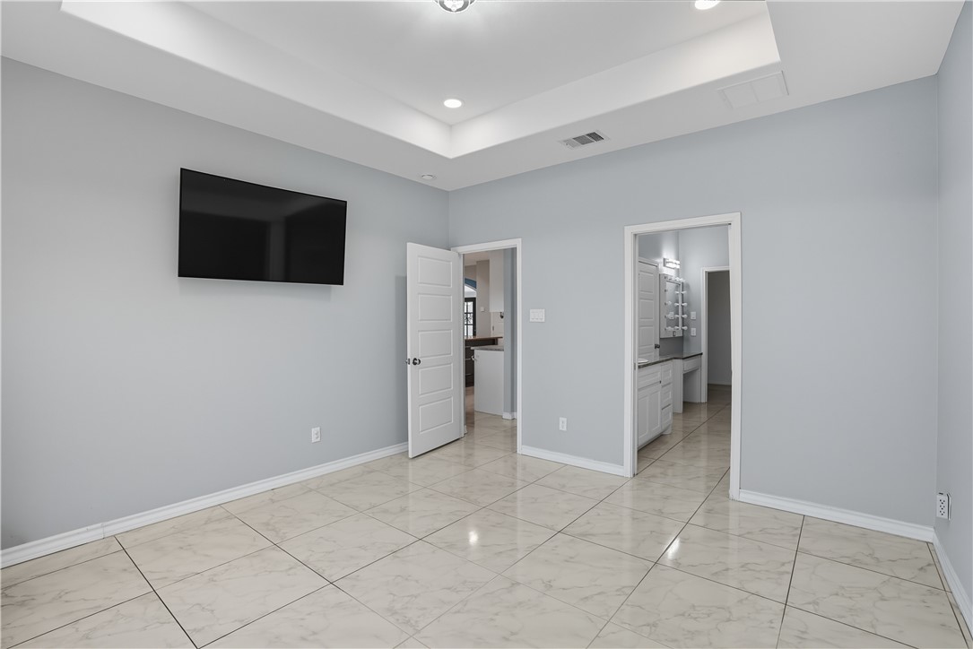 707 Starboard Ct Property Photo 16