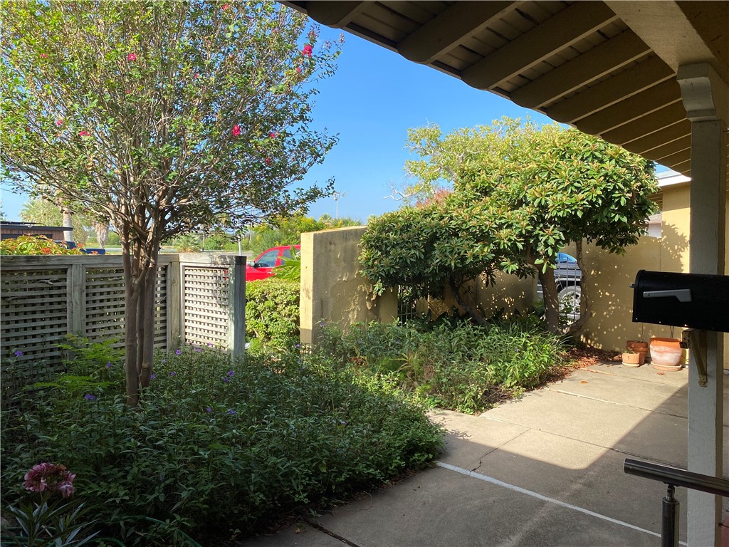7110 Pharaoh Dr Property Photo 3