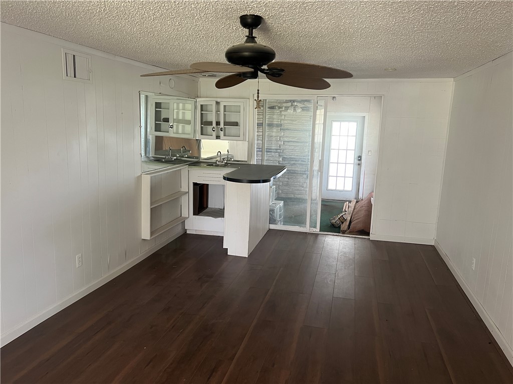 1146 N Mccampbell St Property Photo 10