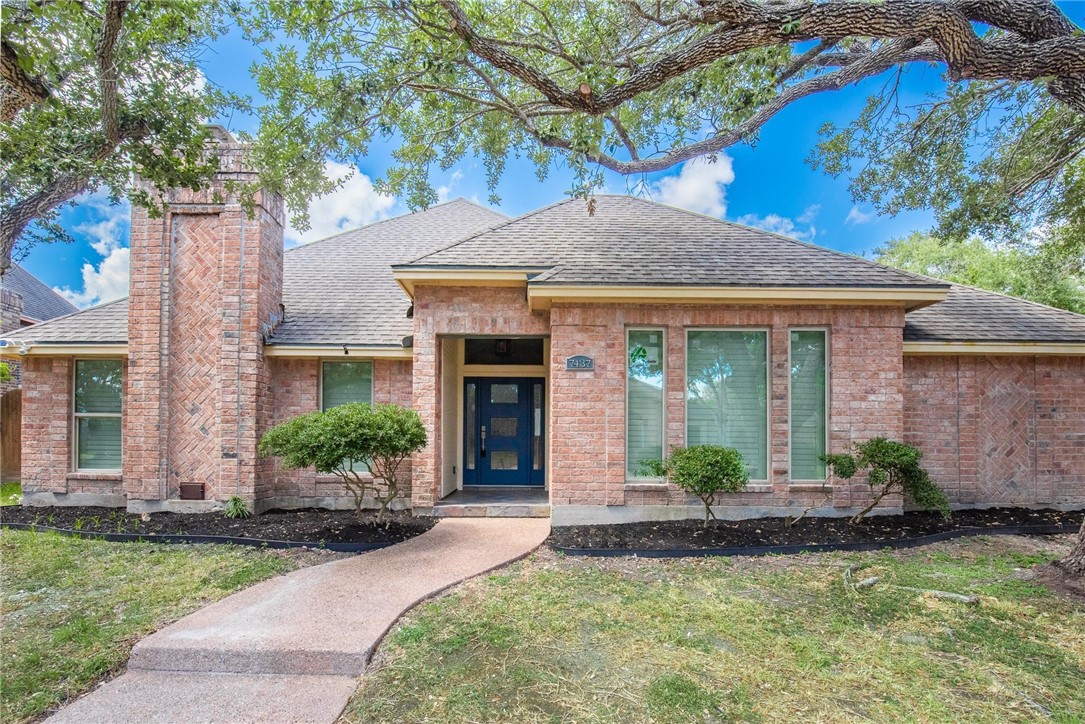 7437 Lake Neuchatel Dr Property Photo 1