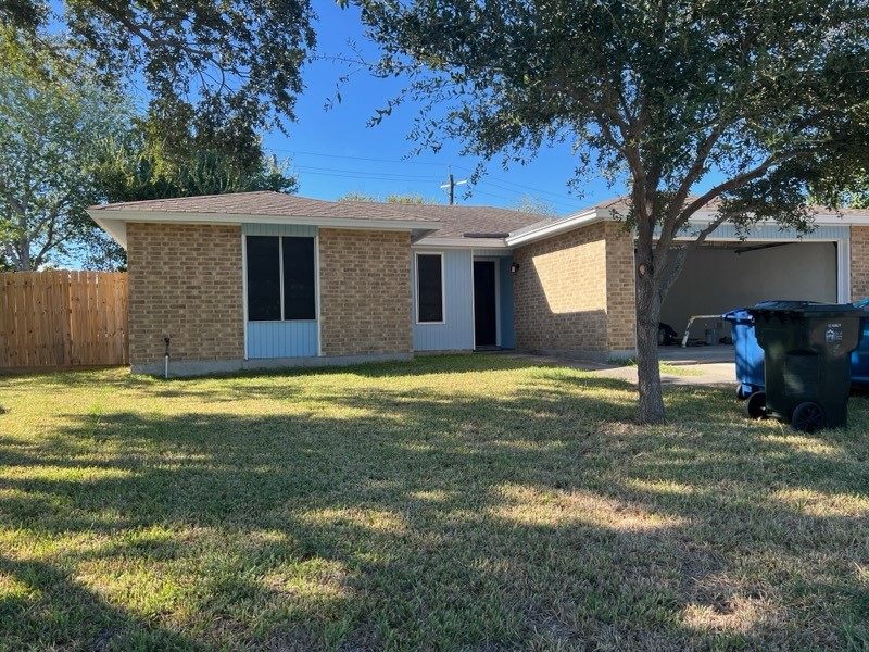 2709 Vancouver Dr Property Photo 2