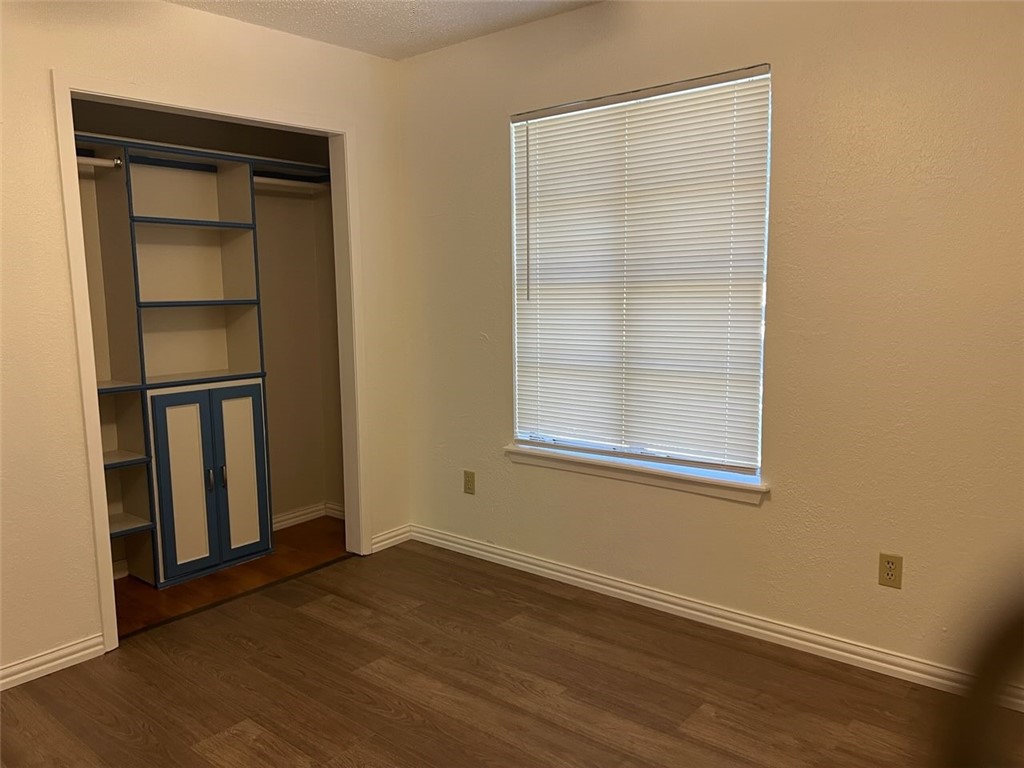 2709 Vancouver Dr Property Photo 5