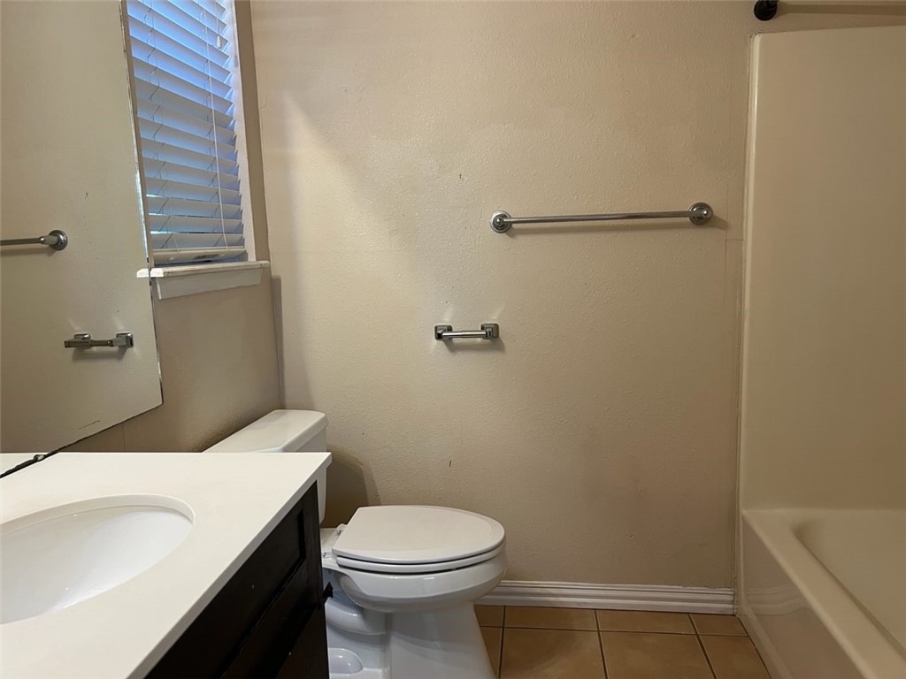 2709 Vancouver Dr Property Photo 11