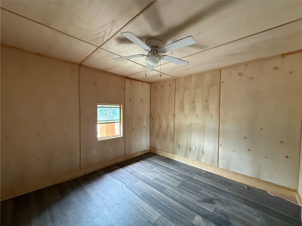 805 Continental Dr Property Photo 7