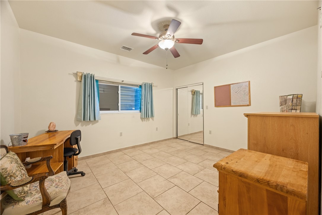 15706 Finistere St Property Photo 8