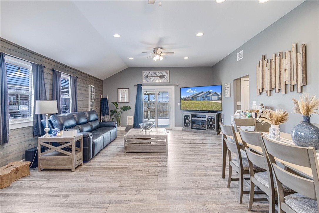 465369 Property Photo 5