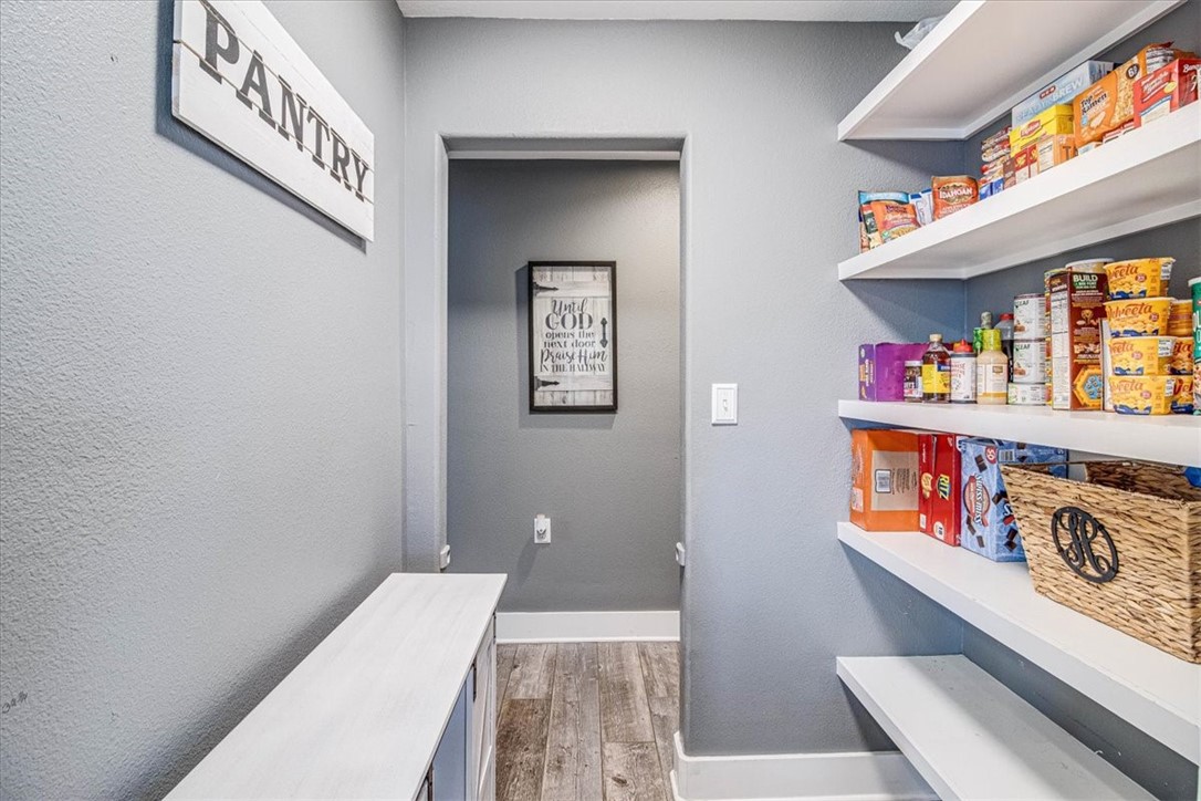 465369 Property Photo 30