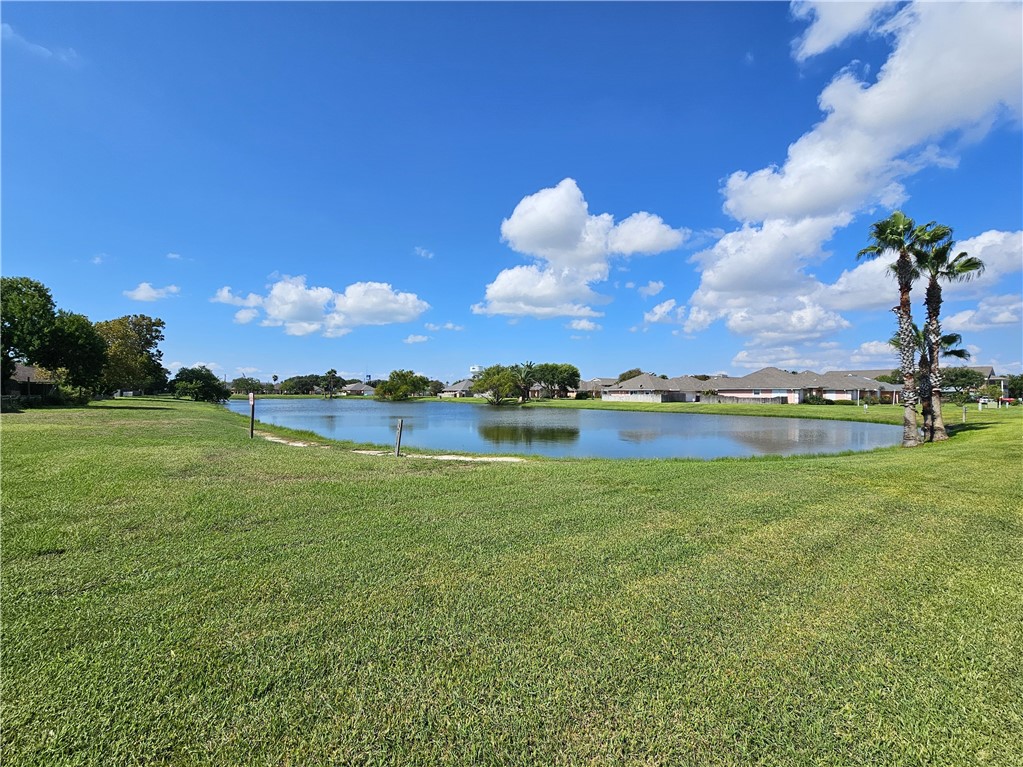 2315 Capri Dr Property Photo 2