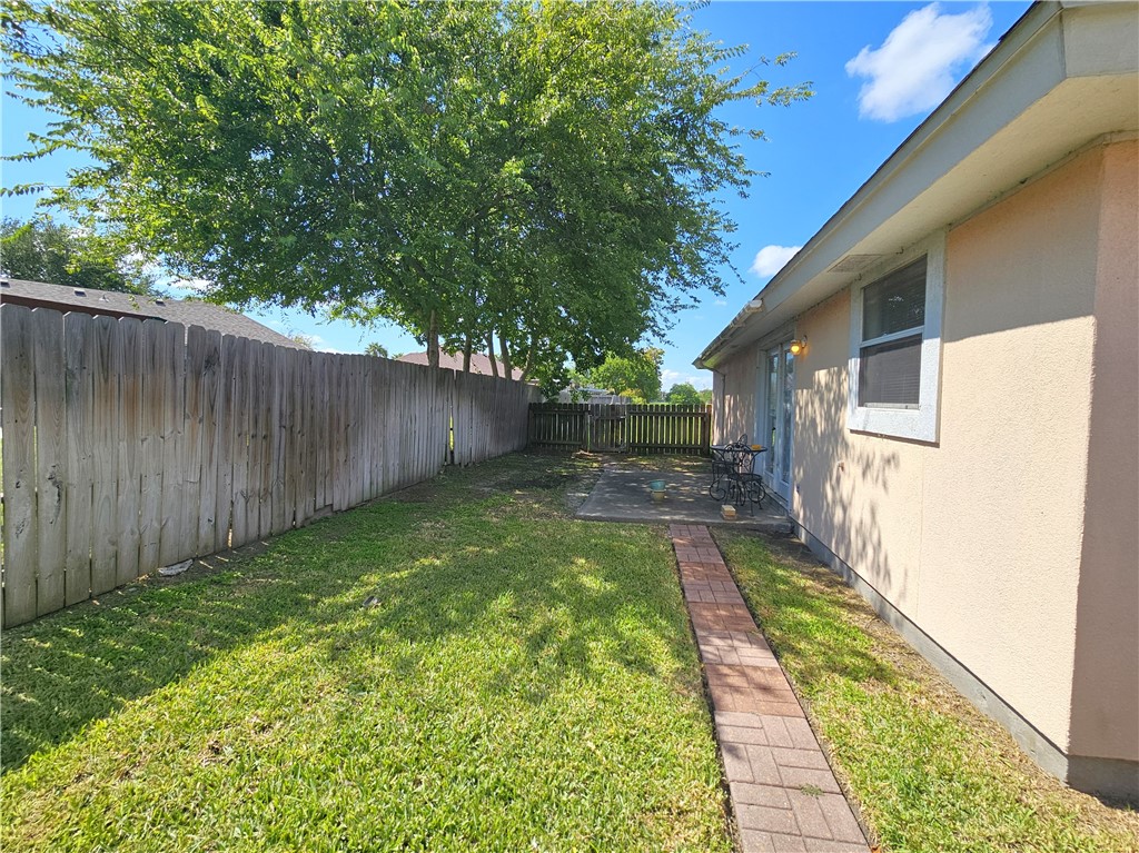 2315 Capri Dr Property Photo 15