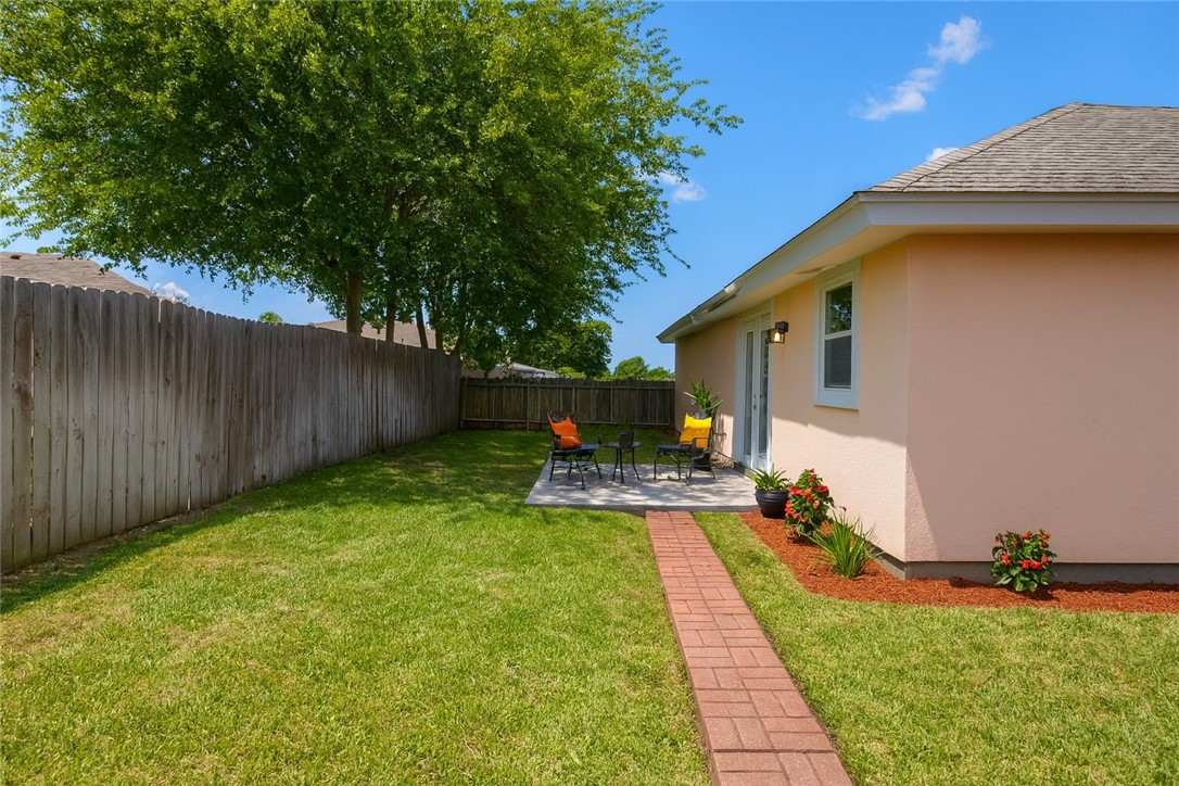 2315 Capri Dr Property Photo 16