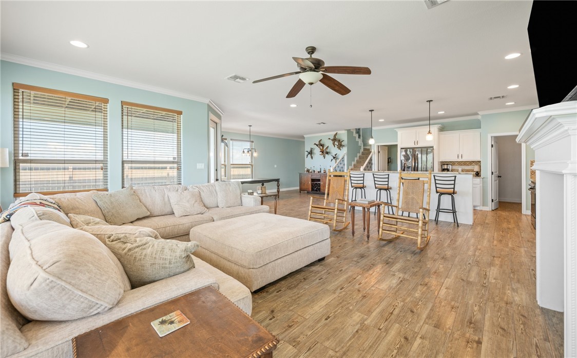 125 Sea Bird Lane Property Photo 4