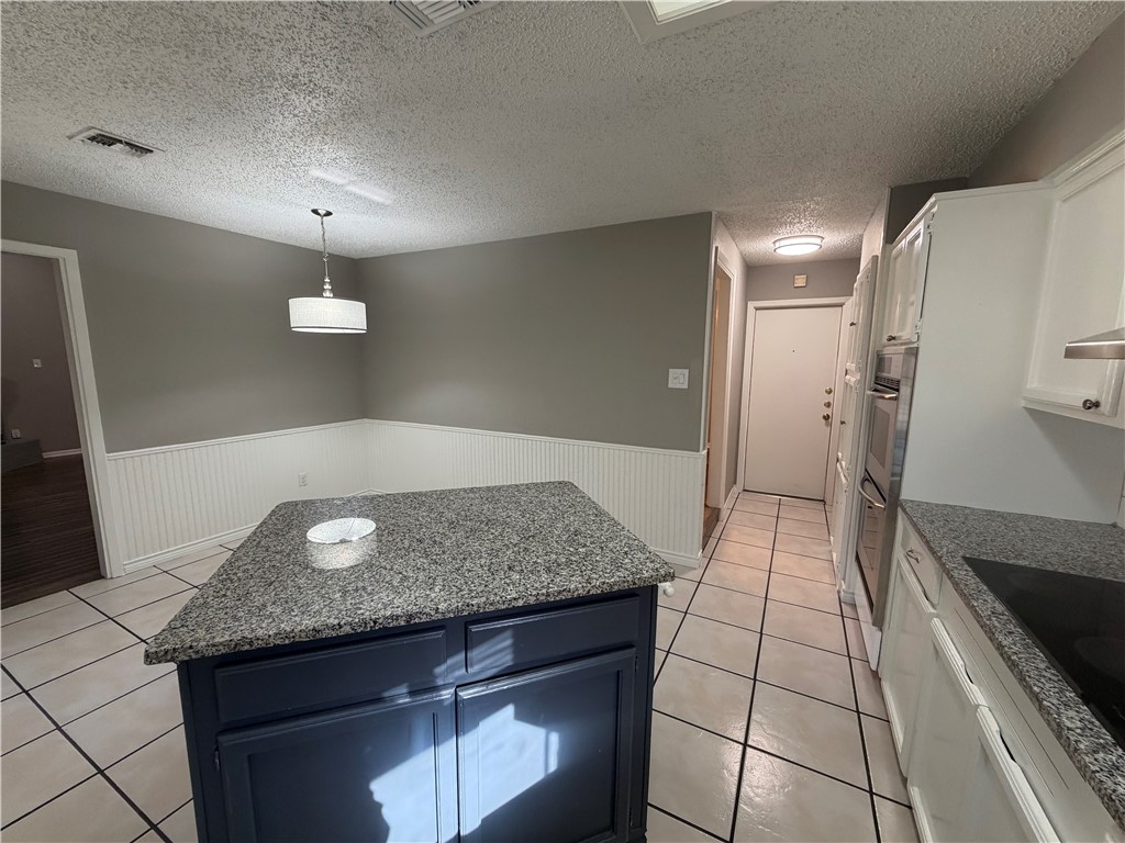 3126 Charter Lane Property Photo 11