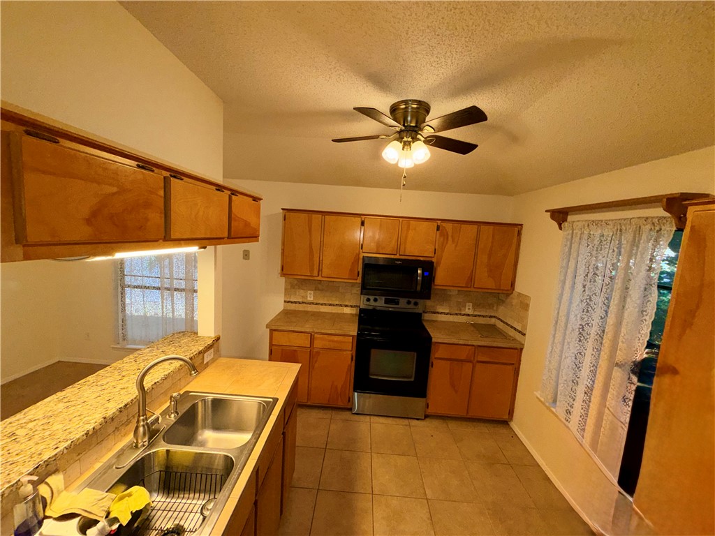 2177 Glenwood Dr Property Photo 23