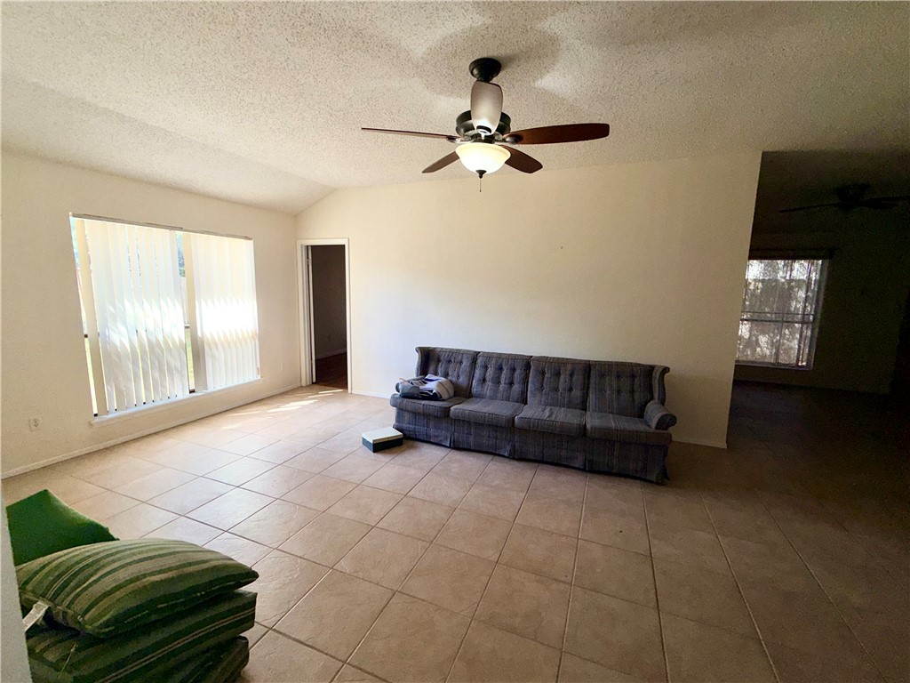 2177 Glenwood Dr Property Photo 36