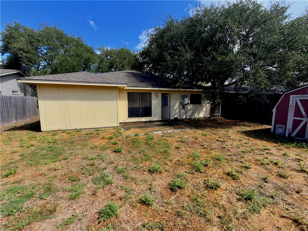 2177 Glenwood Dr Property Photo 39